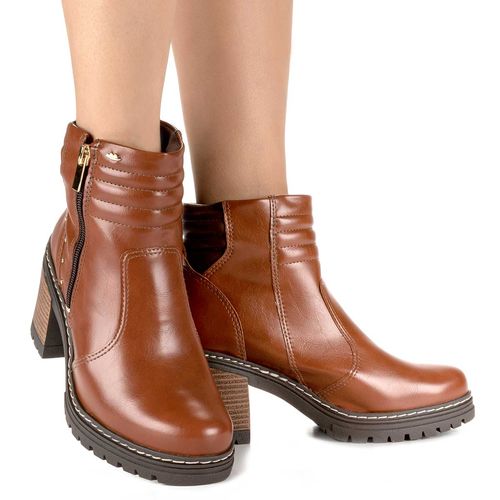 Bota Dakota  de Cano Curto Marrom