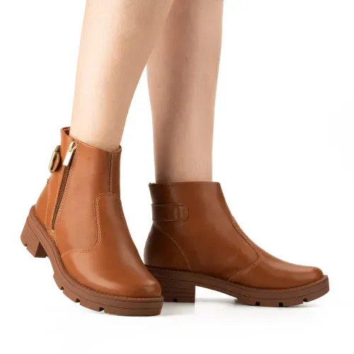 Bota Dakota de Cano Curto Caramelo