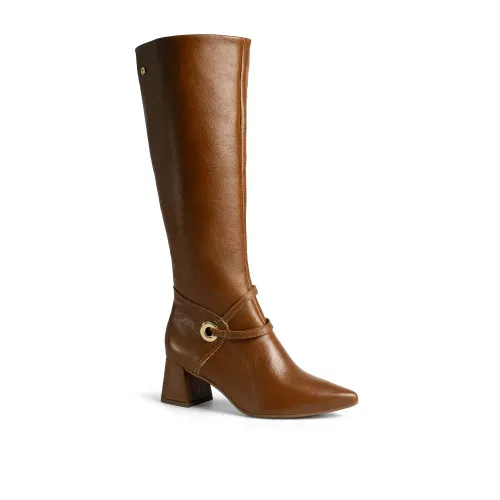 Bota Tanara de Cano Longo em Couro Caramelo