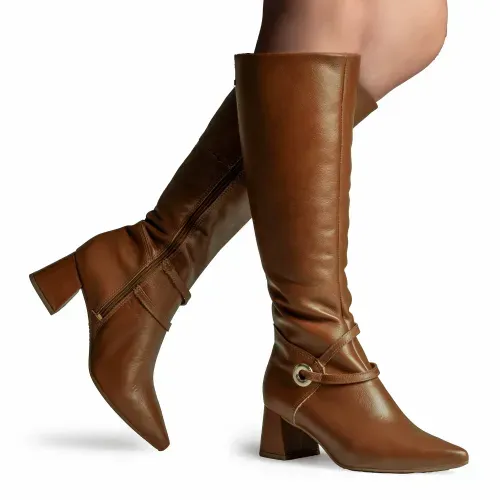 Bota Tanara de Cano Longo em Couro Caramelo