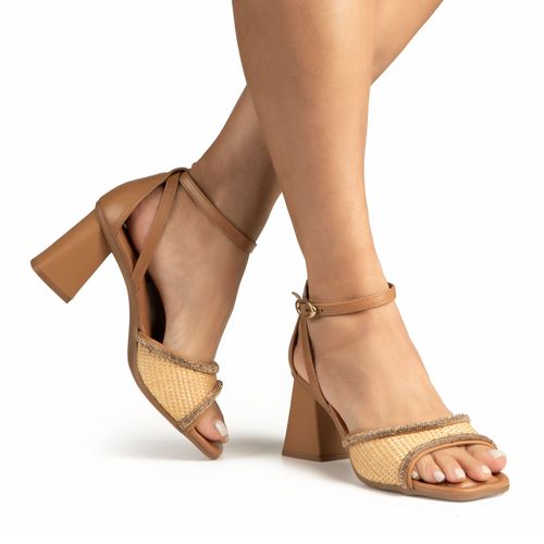 Sandália Tanara de Salto Bloco Caramelo