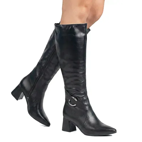 Bota Tanara em Couro de Cano Longo Preta