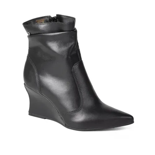 Bota Tanara Salto Bloco Feminina Cano Baixo Preta